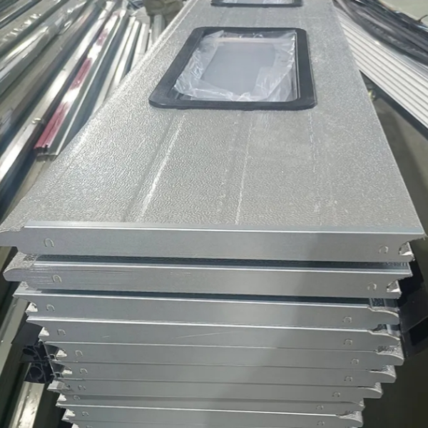 समग्र गेराज दरवाजा पैनल